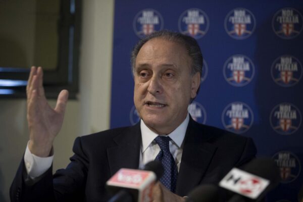 Intervista a Lorenzo Cesa: “Tanti italiani delusi, bisogna unire i moderati” Intervista a Lorenzo Cesa: “Tanti italiani delusi, bisogna unire i moderati”