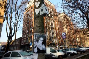 Stilista impiccata nel parco, l’ex fidanzato di Carlotta Benusiglio condannato a sei anni Stilista impiccata nel parco, l’ex fidanzato di Carlotta Benusiglio condannato a sei anni