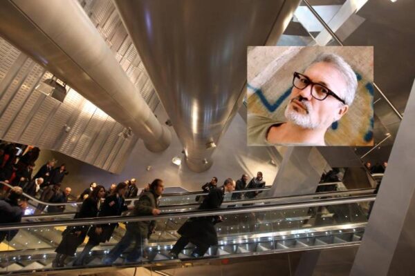 “Ricchione, fai schifo! Ti ficco un coltello in pancia”, l’aggressione omofoba in metropolitana