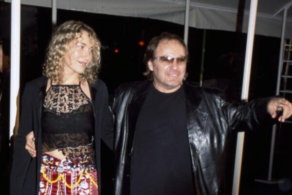 Cosima Scavolini / LaPresse19-05-2001 Milano, ItaliaSpettacoloTelegattiNella foto : Laura Schmidt con Vasco Rossi