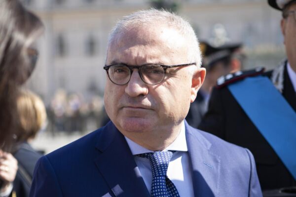 Lotta al degrado, il nuovo prefetto Palomba parte dalla Galleria Umberto I