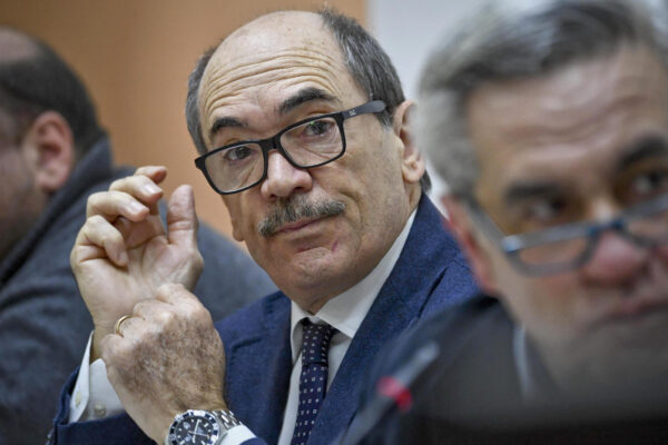 Gratteri, Melillo e altri big puntano alla super Procura: è corsa a 8 per il post De Raho