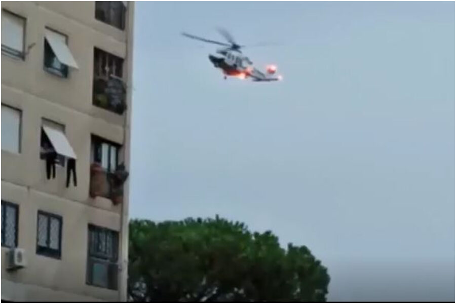 Agguato a Roma, spari contro auto con 14enne a bordo: preso il ‘pistolero’