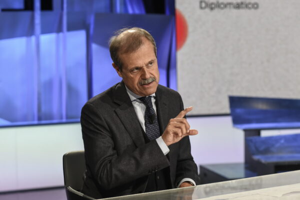 Intervista a Giampiero Massolo: “G20, G7 e G8: ma nessun governo ha in mano le chiavi del mondo”