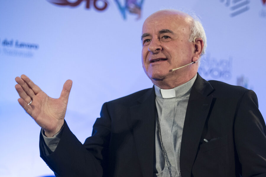 Foto Roberto Monaldo / LaPresse
30-06-2016 Roma
Politica
Festival del Lavoro 2016
Nella foto Mons. Vincenzo Paglia

Photo Roberto Monaldo / LaPresse
30-06-2016 Rome (Italy)
Labor festival 2016
In the photo Vincenzo Paglia