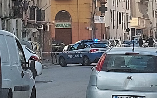 Agguato a Napoli, giovane colpito da 3 proiettili: “Ero in scooter”