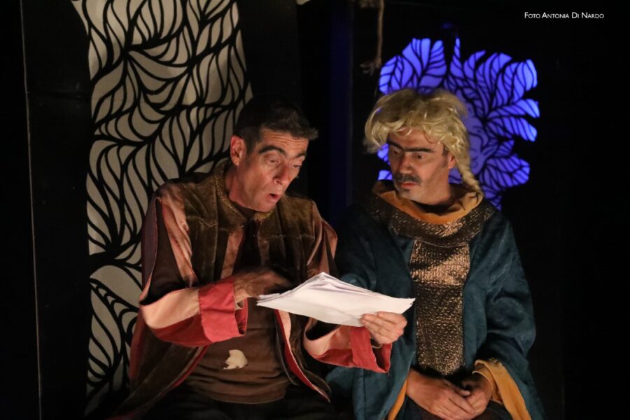 Al Tram da giovedì in scena “A lo stesso punto”: una riflessione surreale su teatri e pandemia