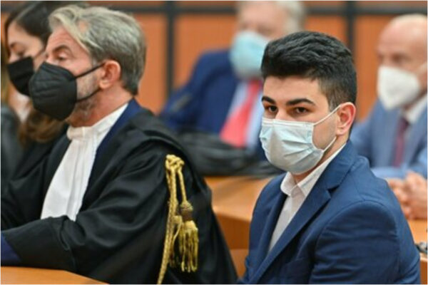 Perché Alex Pompa è stato assolto, cosa ha spinto il giovane ad uccidere il padre Giuseppe Perché Alex Pompa è stato assolto, cosa ha spinto il giovane ad uccidere il padre Giuseppe