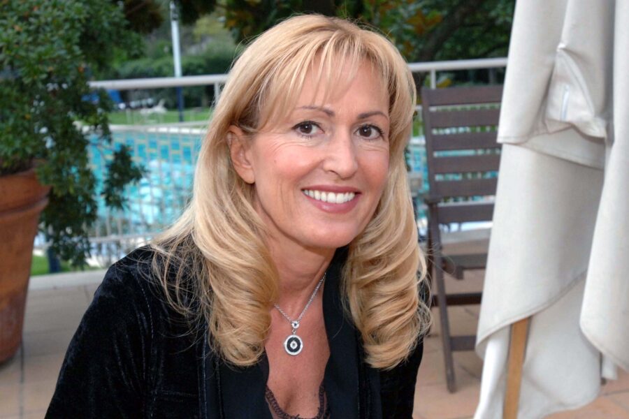 CINZIA TANI SCRITTRICE