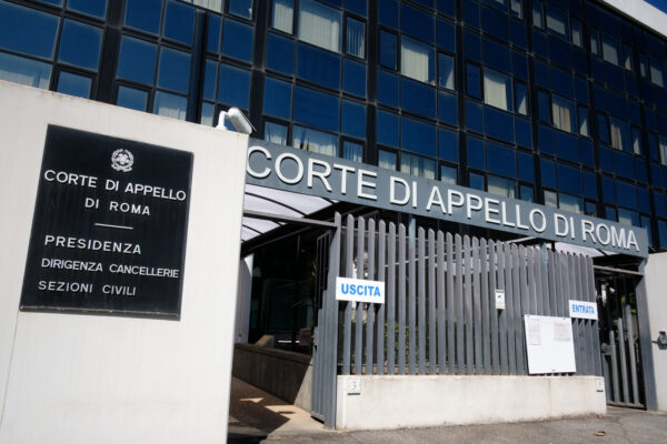 L’inchiesta ‘Centurione’ fa flop, dopo 9 anni tutti assolti: la ‘cricca’ al ministero dell’Agricoltura non esisteva