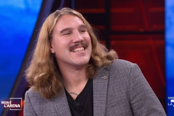 Licenziato dal porto Fabio Tuiach, l’ex pugile no green pass “In comizio mentre era in malattia”