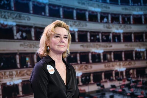 Intervista a Monica Guerritore: “Tra Brecht e Strehler vi racconto la mia vita per il teatro”