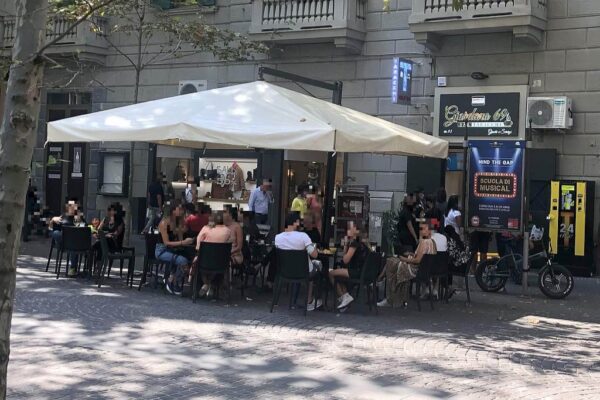 Dalla pubblicità alle multe, tutti i flop del Comune di Napoli