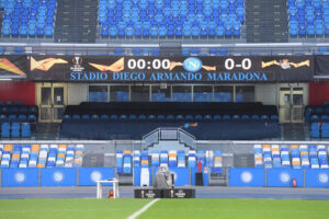 Il ritorno dei tifosi allo stadio? Appare lontano quasi come il Patto per Napoli