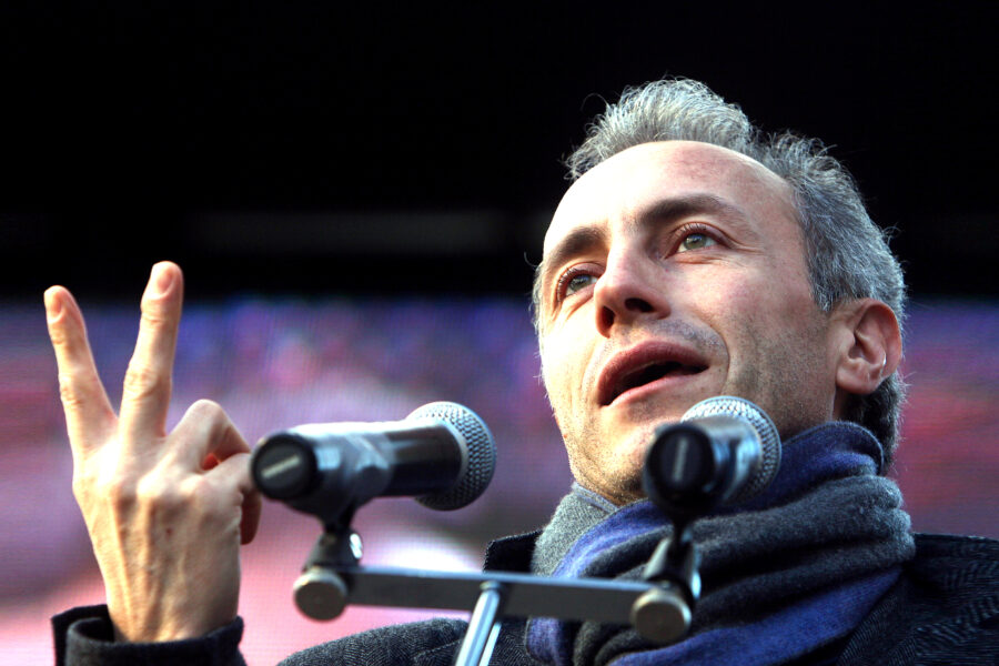 Travaglio e il socialismo, siamo su scherzi a parte: Conte spaziava da Putin alla Cina, a Maduro