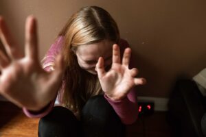 In carcere quattro turisti italiani a Palma di Maiorca: accusati di stupro di gruppo. La vittima ruba il passaporto di uno degli aggressori