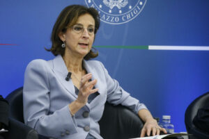 Csm, la Cartabia si gioca il jolly e accontenta tutti: 4 poltrone in più per placare le toghe