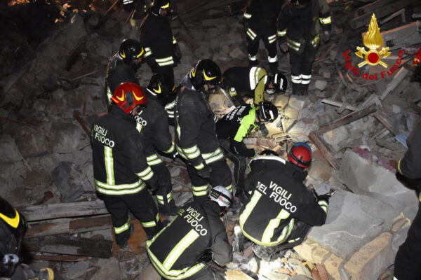 Ritrovati i corpi di Calogero e Giuseppe Carmina, padre e figlio erano gli ultimi 2 dispersi ancora sotto le macerie a Ravanusa