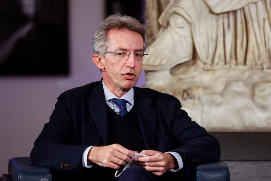 Manfredi tra patti ed equilibri non si dimentichi di risolvere le emergenze di Napoli: “Gaeta’, non ti disunire”