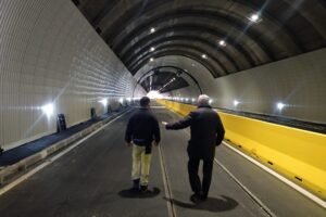 Riapre la Galleria Vittoria e torna il lungomare liberato: dopo 15 mesi di disagi arriva il ‘regalo’ ai napoletani