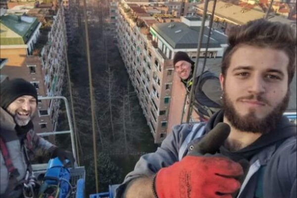 A sinistra Roberto Peretto, 52 anni, a destra Marco Pozzetti, 54 anni. In primo piano di Filippo Falotico