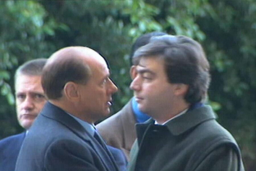 Corsa al Quirinale, parla Lavitola: “Berlusconi ha i voti ma farà un passo indietro per Draghi”