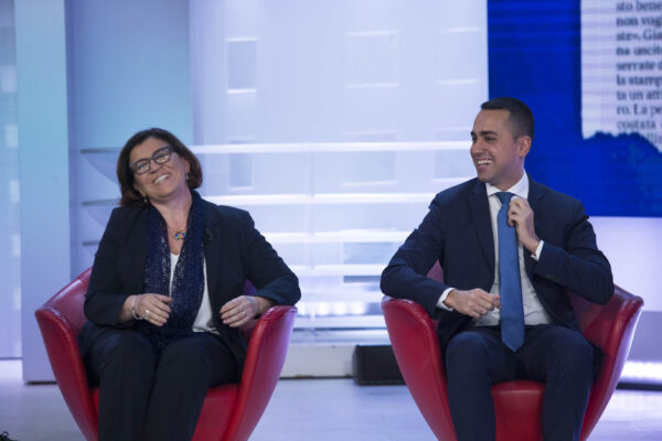 “Di Maio pensa solo alle poltrone, così mi scelse per la difesa”, la verità di Elisabetta Trenta