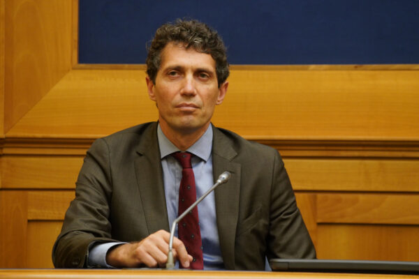Intervista a Riccardo Magi: “Polo liberale, sì ma solo con una riforma radicale della politica”