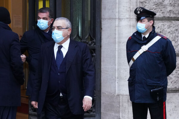 Caso Cesaro, la Giunta vota no agli arresti e frena i “manettari”