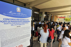 Concorso in magistratura, abbassare la difficoltà degli scritti è una soluzione fallimentare