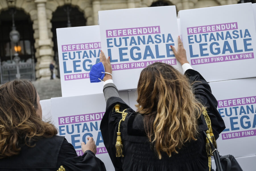 Il suicidio assistito è legale ma serve una legge, ecco perché