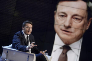 Draghi verso il Quirinale, anche Renzi lo spinge: ampia maggioranza e patto blindato per un nuovo premier Draghi verso il Quirinale, anche Renzi lo spinge: ampia maggioranza e patto blindato per un nuovo premier