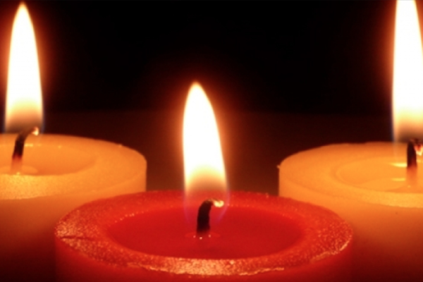 Luca trovato morto in casa, Napoli piange il 15enne di Soccavo: “Un piccolo genio”