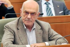 Morto Angelo Burzi, l’ex assessore suicida in casa: “Vittima di ingiustizia su Rimborsopoli”