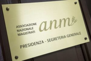 Chi ha paura del sorteggio dei membri del CSM? La norma che distrugge il potere delle correnti Chi ha paura del sorteggio dei membri del CSM? La norma che distrugge il potere delle correnti