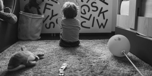 Bambini sottratti alle madri, firme per una commissione d’inchiesta