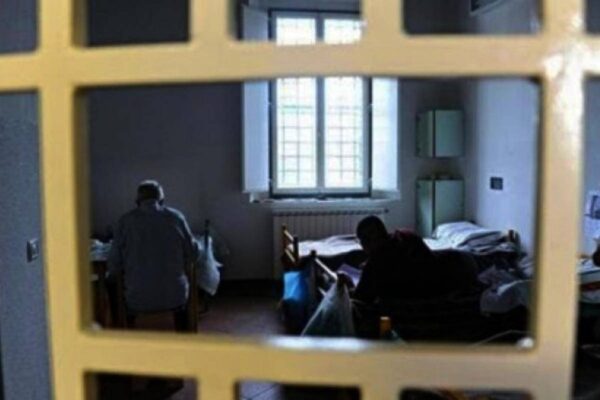 Carcere, Garante detenuti Lazio: “Sistema sovraffollato, ma non c’è emergenza Covid” Carcere, Garante detenuti Lazio: “Sistema sovraffollato, ma non c’è emergenza Covid”