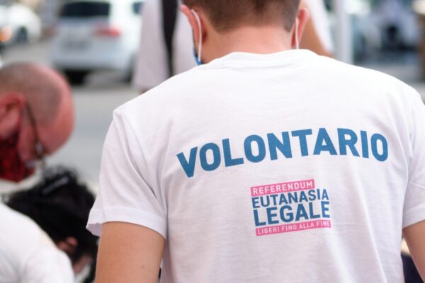 Vita indisponibile, quelle posizioni da ultras laici