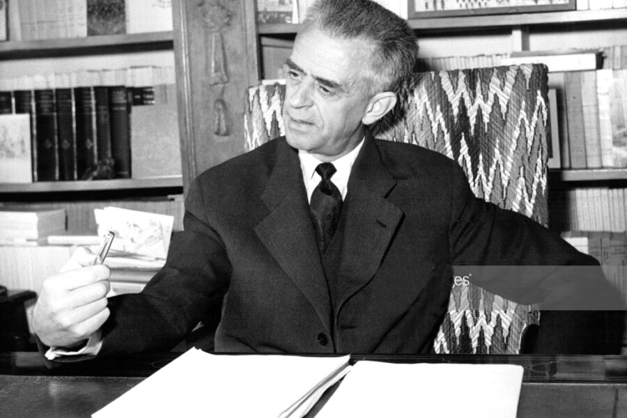 La teoria è nulla senza prassi, la lezione perduta di Duverger