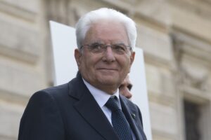 Mattarella, il boom di voti è una minaccia ai partiti: nel segreto dell’urna la volontà di bocciare i leader Mattarella, il boom di voti è una minaccia ai partiti: nel segreto dell’urna la volontà di bocciare i leader