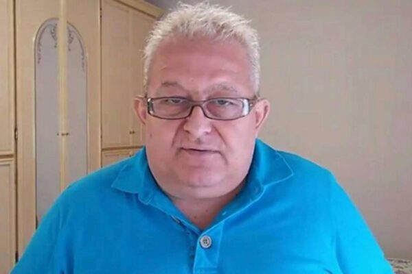 Mauro da Mantova morto per Covid, il complottista no Vax de ‘La Zanzara’ sconfitto dal virus Mauro da Mantova morto per Covid, il complottista no Vax de ‘La Zanzara’ sconfitto dal virus