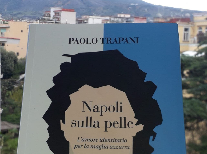 Napoli sulla pelle: la maglia azzurra simbolo di identità e appartenenza