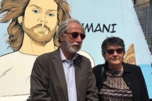 Mario Paciolla, il dolore della mamma: “Mio figlio è un morto sul lavoro, cosa ha fatto l’Onu per proteggerlo?”