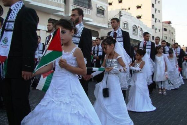 Chi sono le spose bambine, un esercito di almeno 100 al giorno tra i 10 e i 14 anni