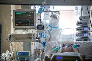 Foto Claudio Furlan – LaPresse 
30 Ottobre 2020 Varese (Italia) 
CronacaNuovi casi in terapia intensiva in Lombardia: Varese si prepara alla seconda ondataNella foto: reparto di terapia intensiva dell’Ospedale di Circolo e Fondazione Macchi di Varese 

Photo Claudio Furlan – LaPresse
October 30, 2020 Varese (Italy)
News
Intensive care unit of the Circolo Hospital and Macchi Foundation of Varese