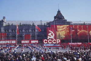 Natale 1991, cala per sempre la bandiera rossa: la rivoluzione è morta