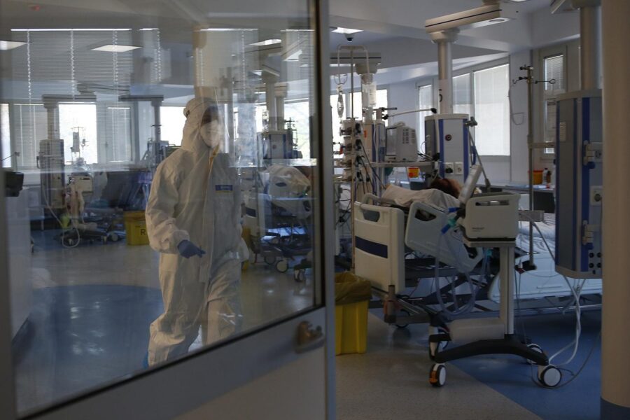 Zona Arancione, passano quattro Regioni: Puglia e Sardegna in Giallo