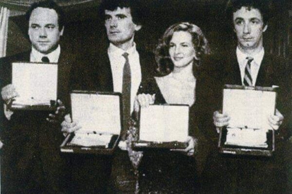 Carlo Verdone ricorda Massimo Troisi: “Conobbi a casa sua Moana Pozzi, era il più grande conquistatore mai visto”