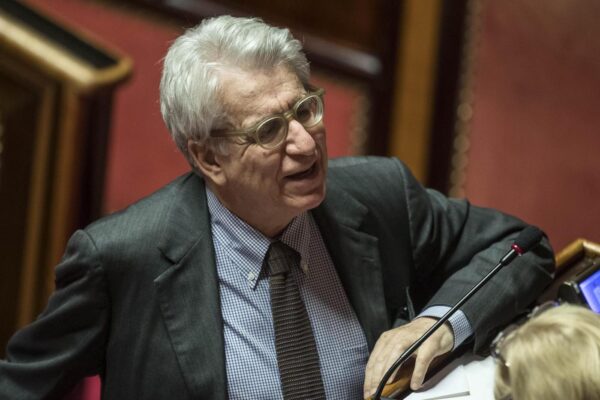 Foto Roberto Monaldo / LaPresse
12-12-2017 Roma 
Politica
Senato – ddl su biotestamento
Nella foto Luigi Manconi

Photo Roberto Monaldo / LaPresse
12-12-2017 Rome  (Italy)
Senate – Biological testament law
In the photo Luigi Manconi