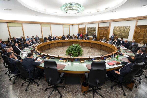 Referendum tra le toghe per cambiare il Csm, silenziato dall’Anm